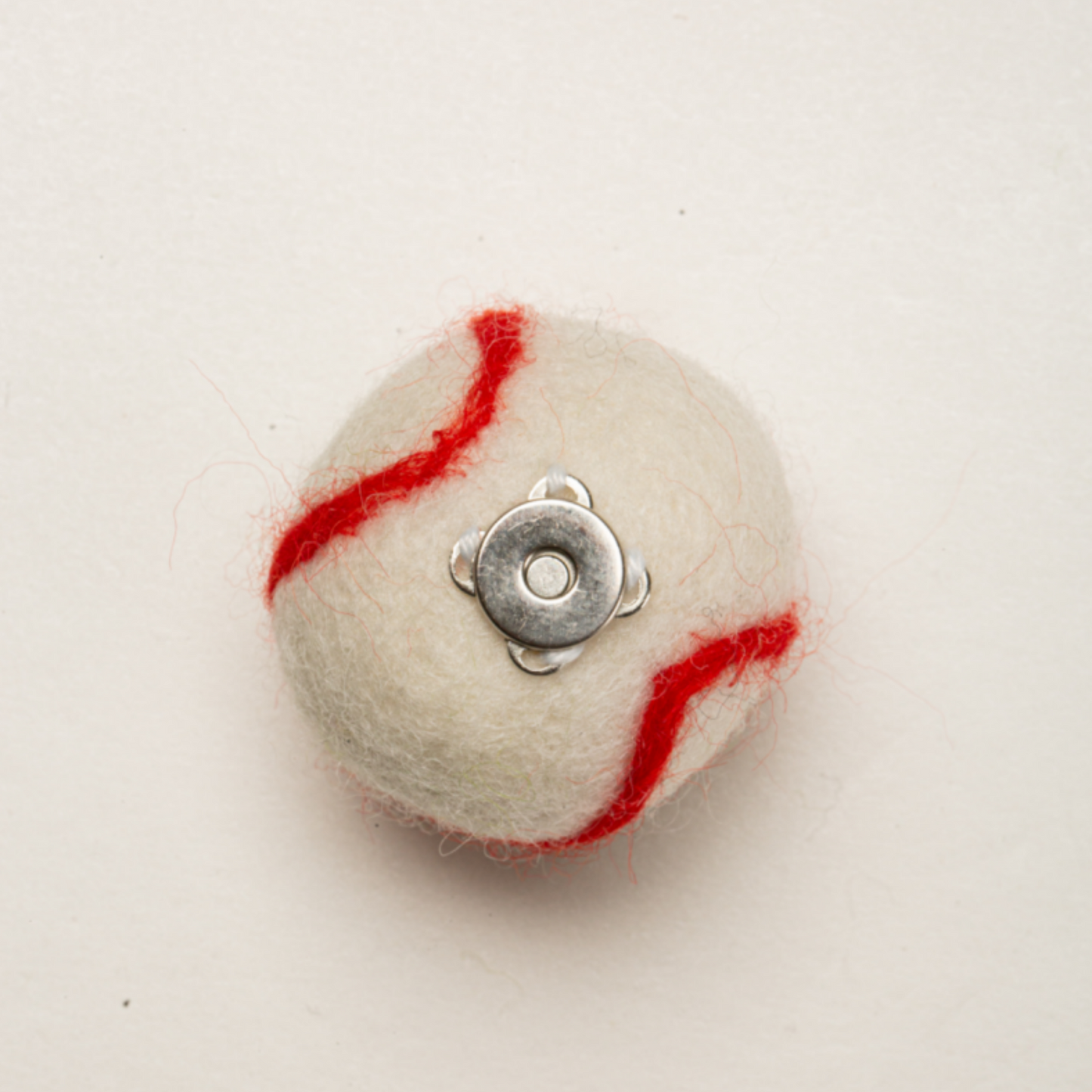 Wool Sports Ball Cat Toy Set with Magnetic Base