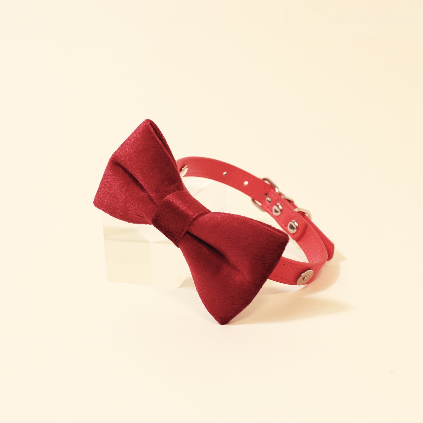 Cat Gift Set in Red with Modular Collar Velvet Bow and Catnip Toys