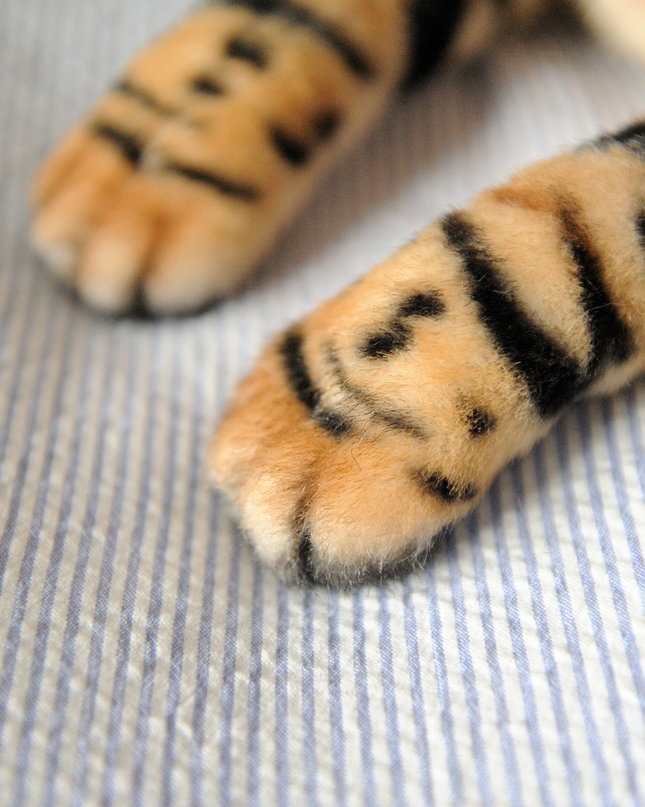 16-Inch Custom Pet Plush Gift (41 cm) – Handcrafted Collector’s Edition