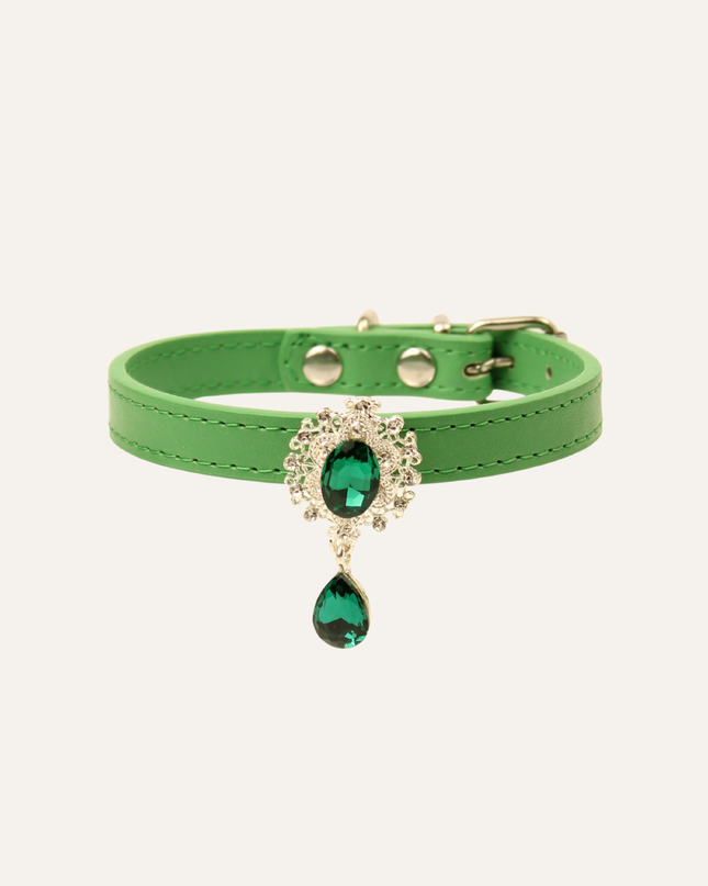MoriCat Premium Gift Bundle Box with Teardrop Jewel in Emerald on Green Collar with Green Bowtie