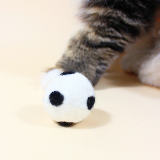 Moricat Handmade Wool Soccer Cat Toy