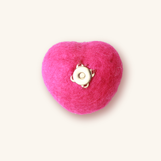 Moricat Handmade Wool Pink Heart Cat Toy