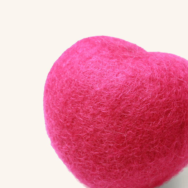 Moricat Handmade Wool Pink Heart Cat Toy
