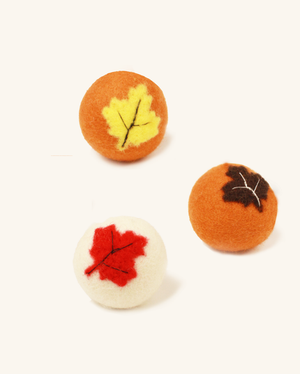 Moricat Handmade Canada Maple Leaf Wool Cat Toy