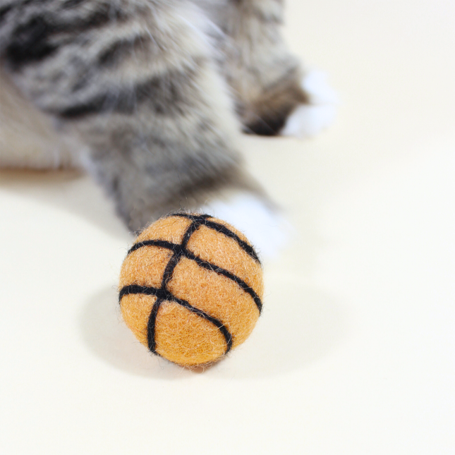 Moricat Handmade Wool Basketball Cat Toy