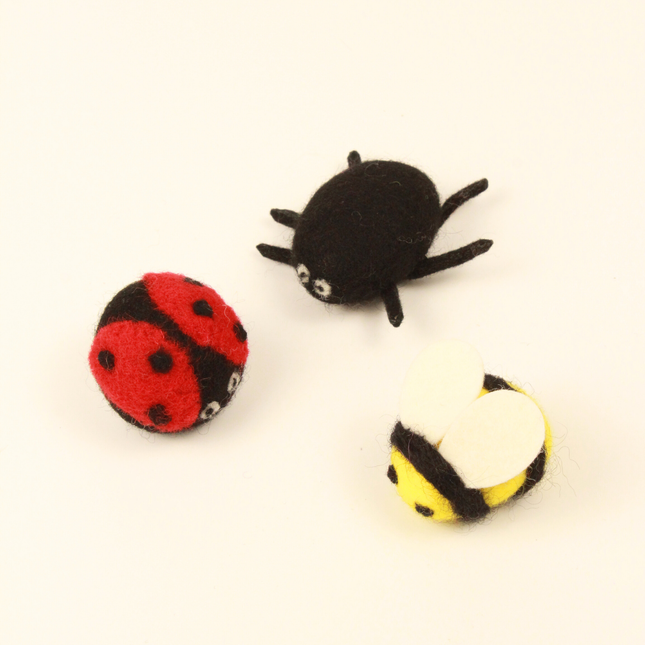 Moricat Handmade Ladybug-Shape Wool Cat Toy